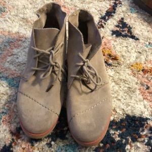 Soft suede Tom ankle boots.